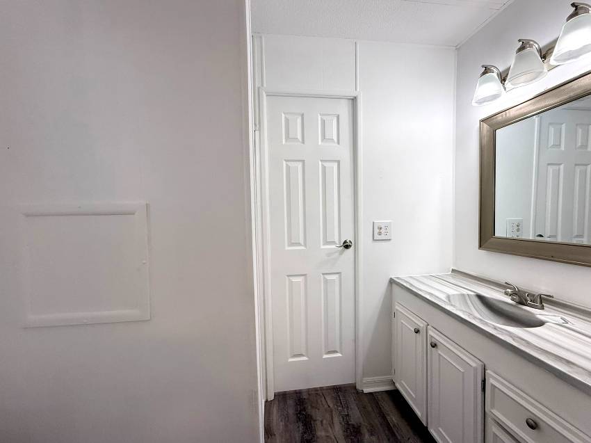 24 Date Ave a Bradenton, FL Mobile or Manufactured Home for Sale